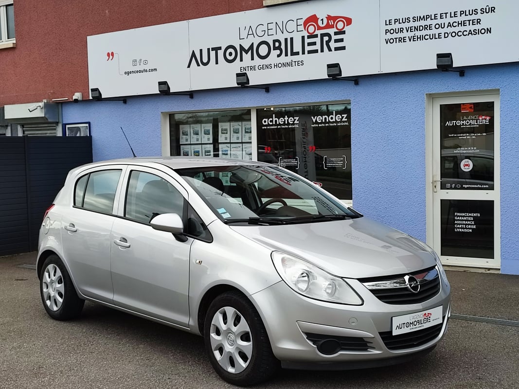 Opel Corsa 1.2 i 16V Twinport 80 cv — 1
