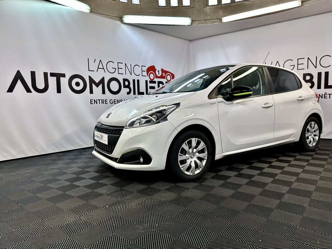 Peugeot 208 1.2 82 URBAN SOUL 5P (Entretien Peugeot, Distribution faite) — 1