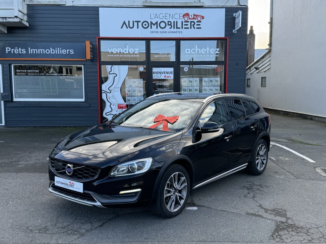 Volvo V60 Cross Country Cross Country D4 2.0D 190 cv Geartronic8 Summum — 1