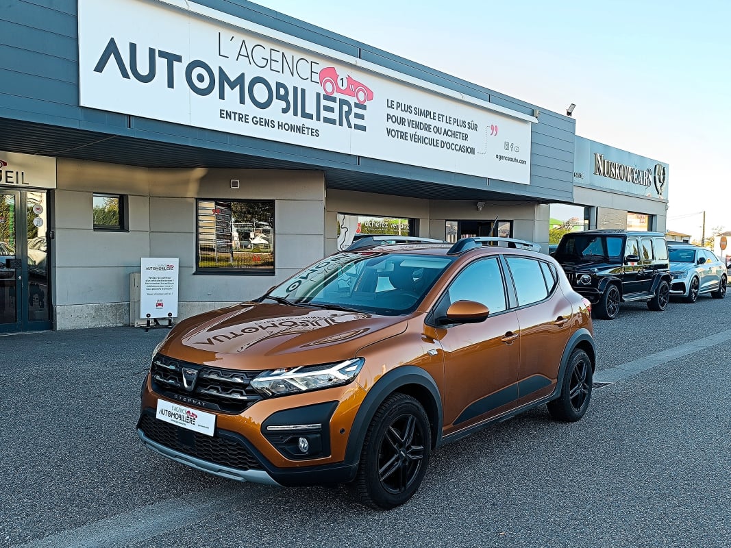 Dacia Sandero STEPWAY 1.0 TCe 100 CV CONFORT ECO-G BVM6 — 1