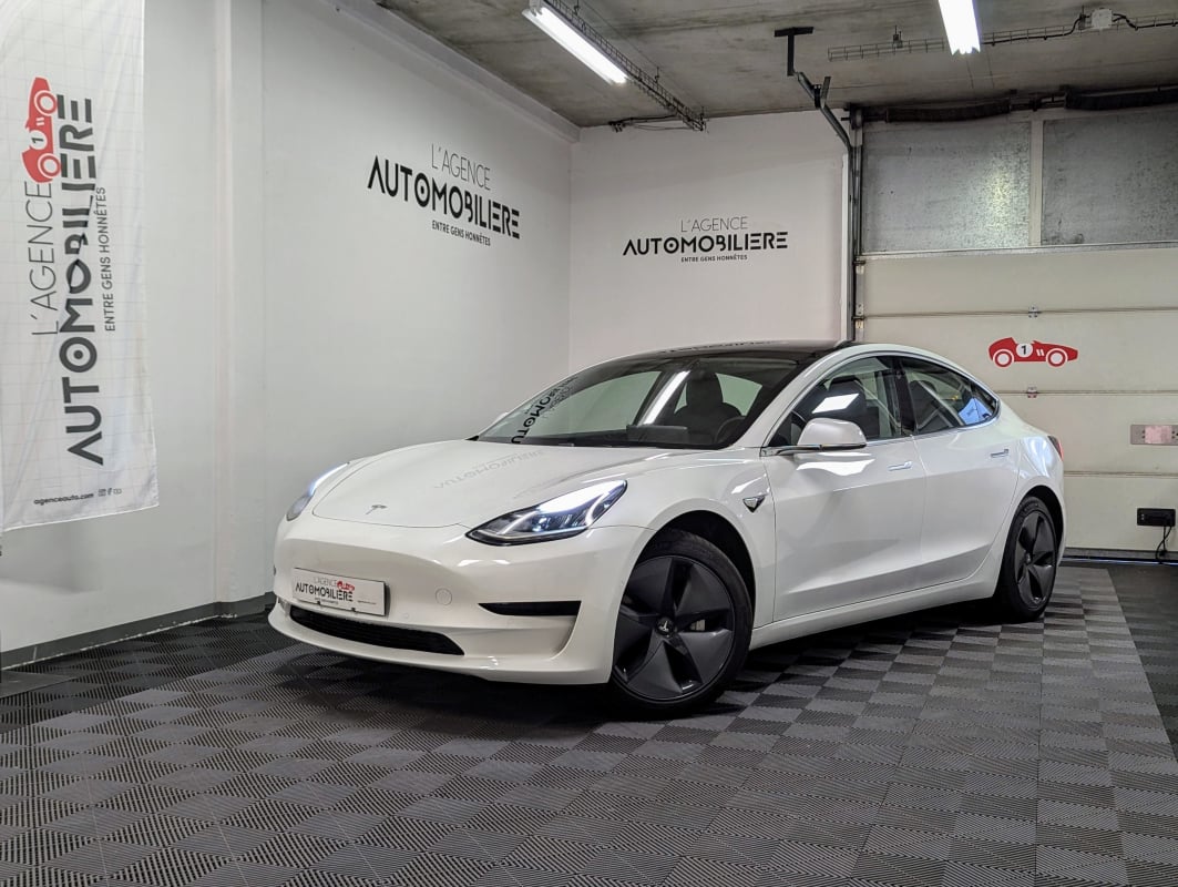 Tesla Model 3 (2) 275 AUTONOMIE STANDARD PLUS 50KWH RWD + ATTELAGE — 1