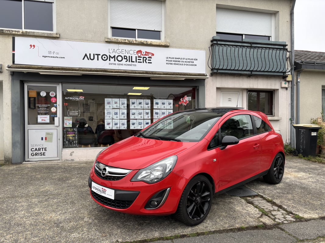 Opel Corsa Phase 2 1.4 i Twinport 100 cv - 2ème main - Toit ouvrant — 1