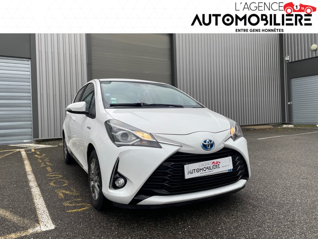 Toyota Yaris TOYOTA YARIS 1.5 100 DYNAMIC — 1