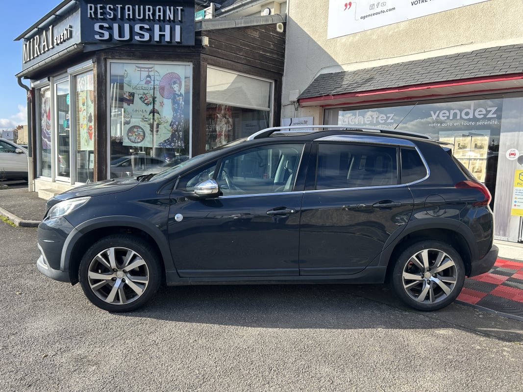 Peugeot 2008 1.2 110CH PURETECH CROSSWAY S&S — 2