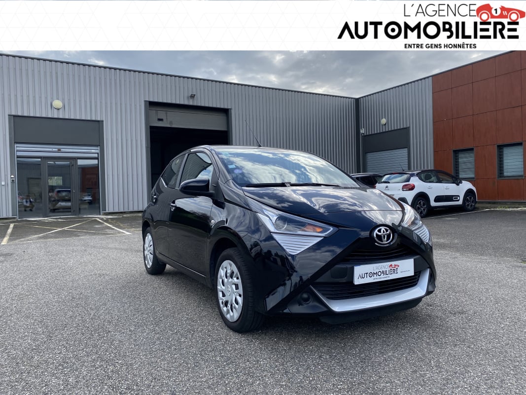 Toyota Aygo 1.0 X PLAY 72 CH — 1