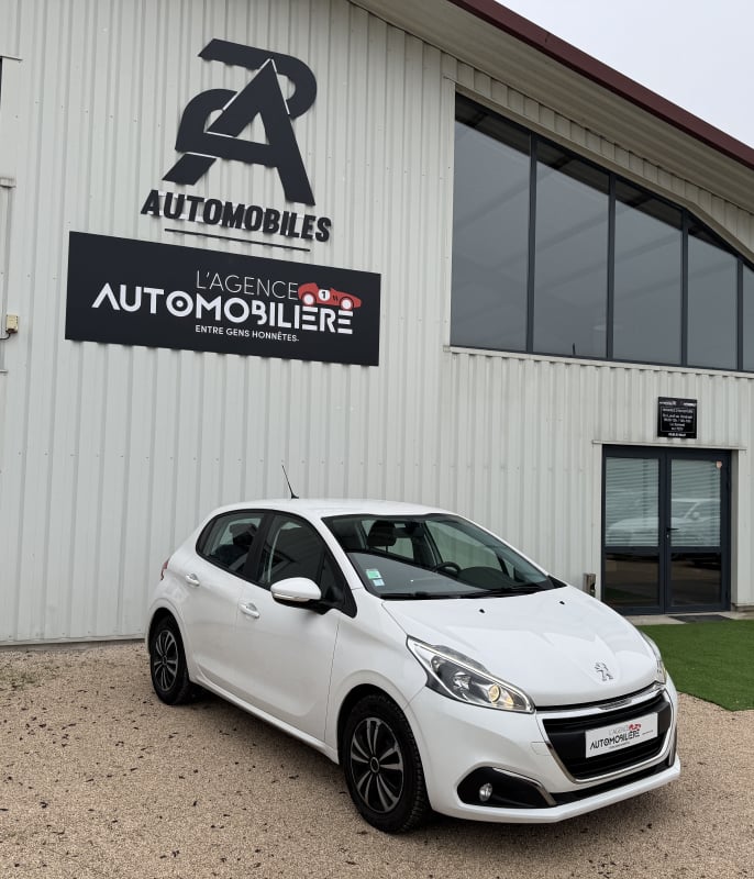 Peugeot 208 1.2 PureTech - 82 cv ACTIVE COURROIE NEUVE — 1