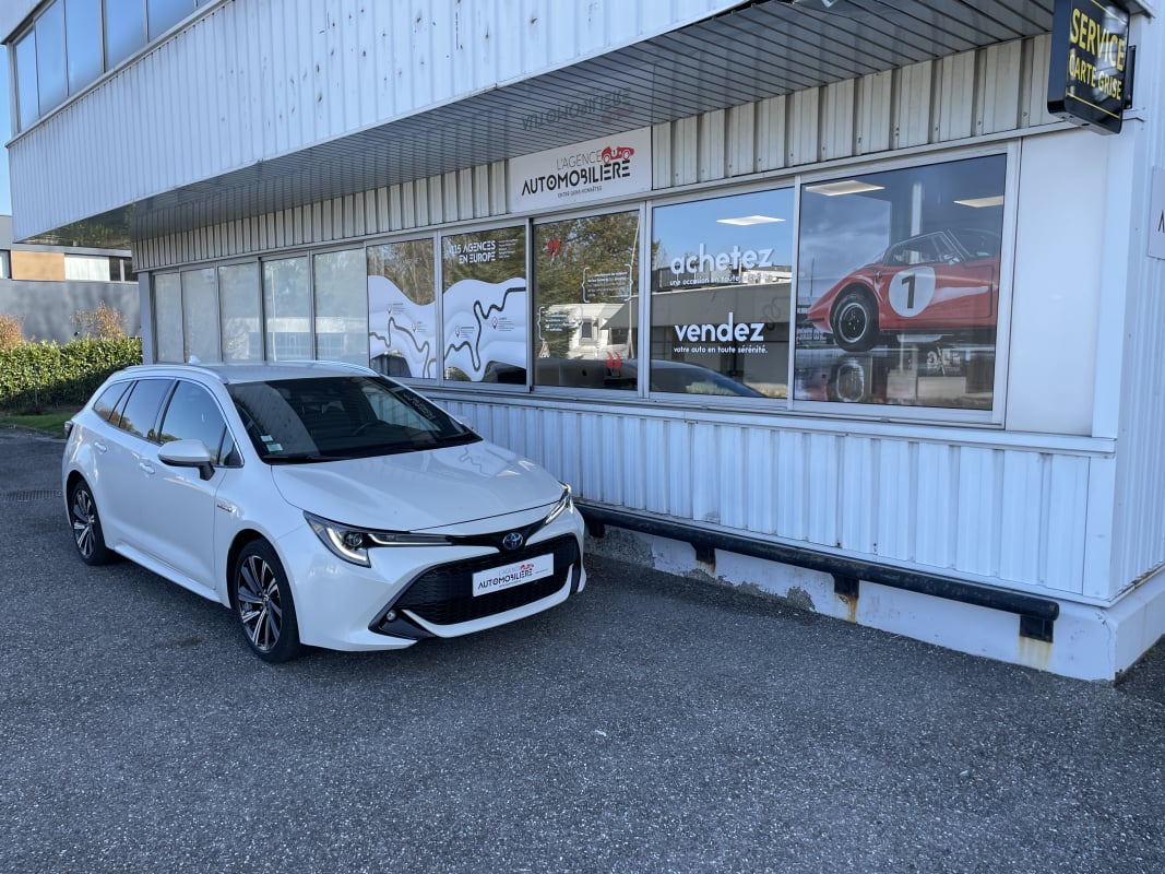 Toyota Corolla Touring Sport Touring Sports Design 2.0 VVT-i 16V GPS 184 HSD CVT BVA - Garantie 12 Mois — 1
