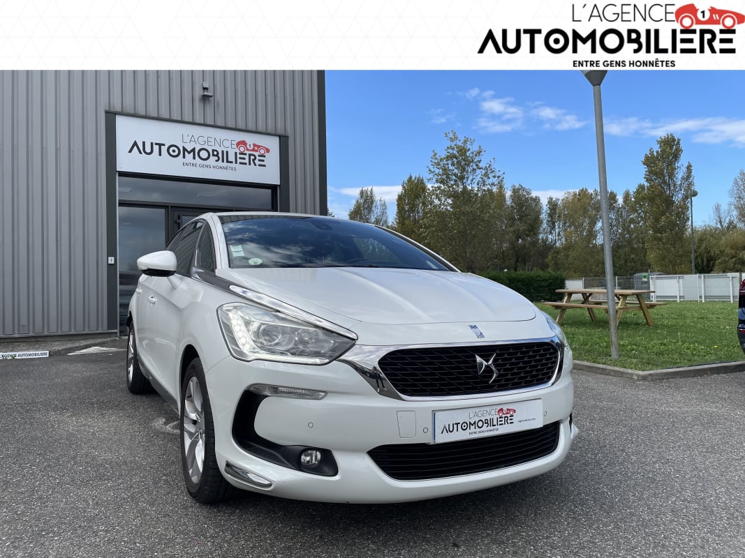 Citroen DS5 (2) 2.0 BLUEHDI 150CH EXECUTIVE BV6 — 1