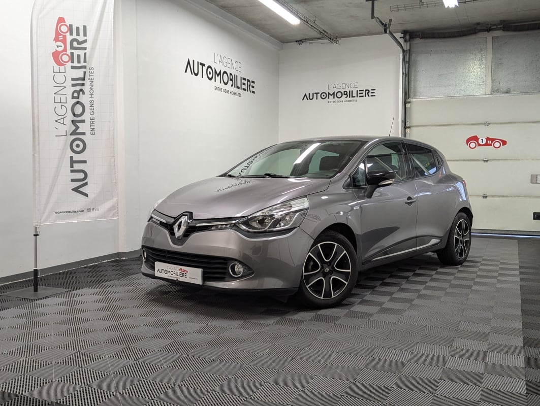 Renault Clio IV 0.9 TCE 90 LIMITED ECO2 — 1
