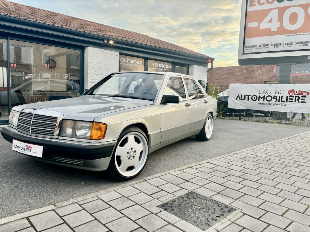 Mercedes-Benz 190 E 190 E BOITE AUTOMATIQUE TOIT OUVRANT — 1