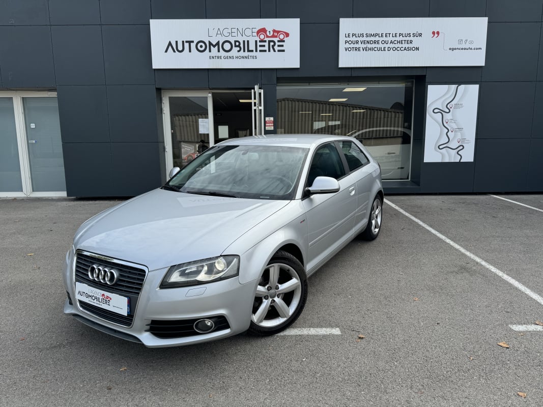 Audi A3 Phase 2 1.6 TDi FAP 105 cv S Line — 1