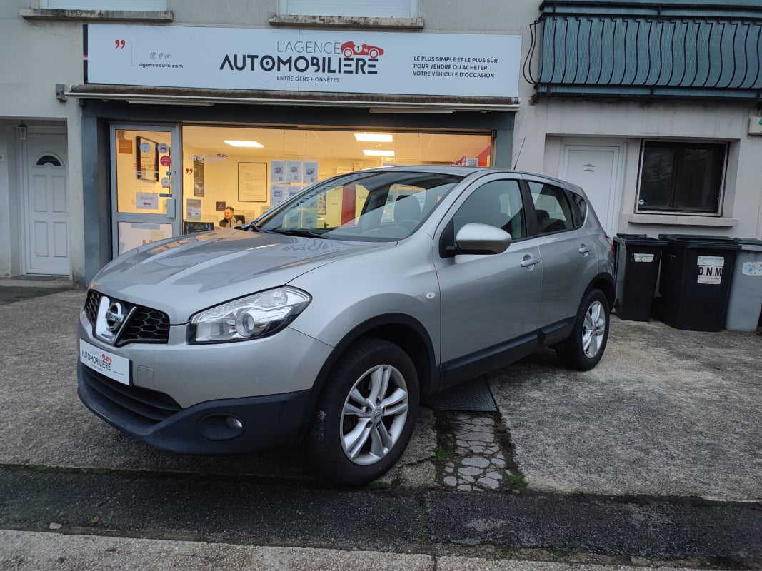 Nissan Qashqai Phase 2 1.5 dCi PURE DRIVE ACENTA 110 cv Distribution neuve — 1
