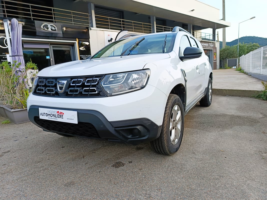 Dacia Duster 1.0 TCE 100 ESSENTIEL 4X2 — 1