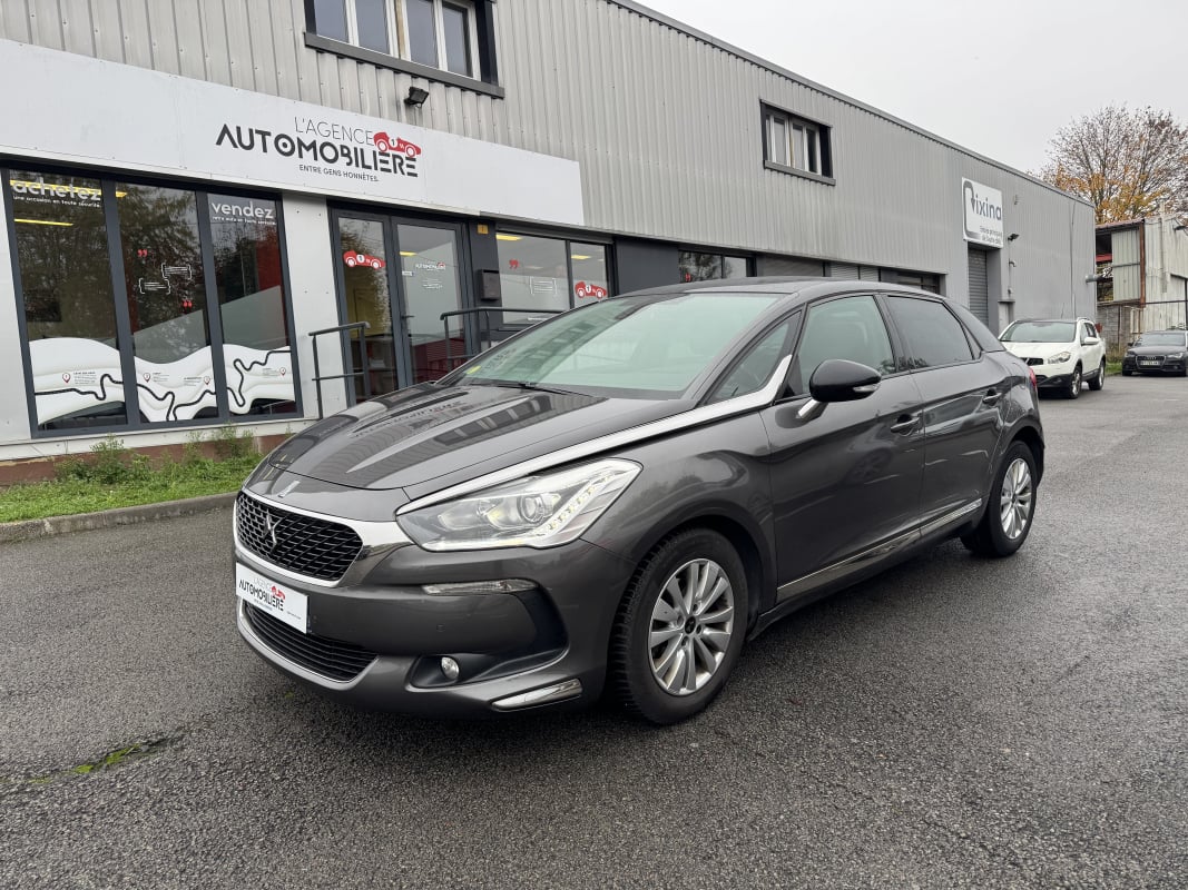 Citroen DS5 1.6 BLUEHDI 120CH BE CHIC EAT6 — 1