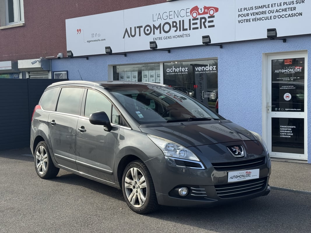 Peugeot 5008 1.6 HDi112 FAP Allure 7pl — 1