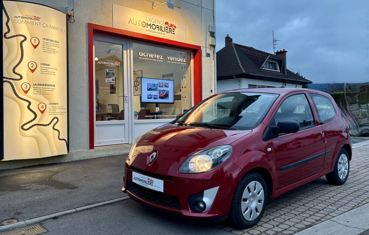 Renault Twingo II 1.2 i 16V LEV 75 cv AUTHENTIQUE — 1