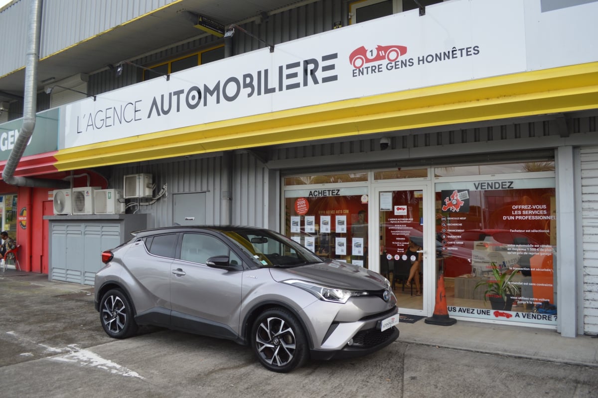 Toyota C-HR 1.8 HYBRIDE 122 GRAPHIC — 1