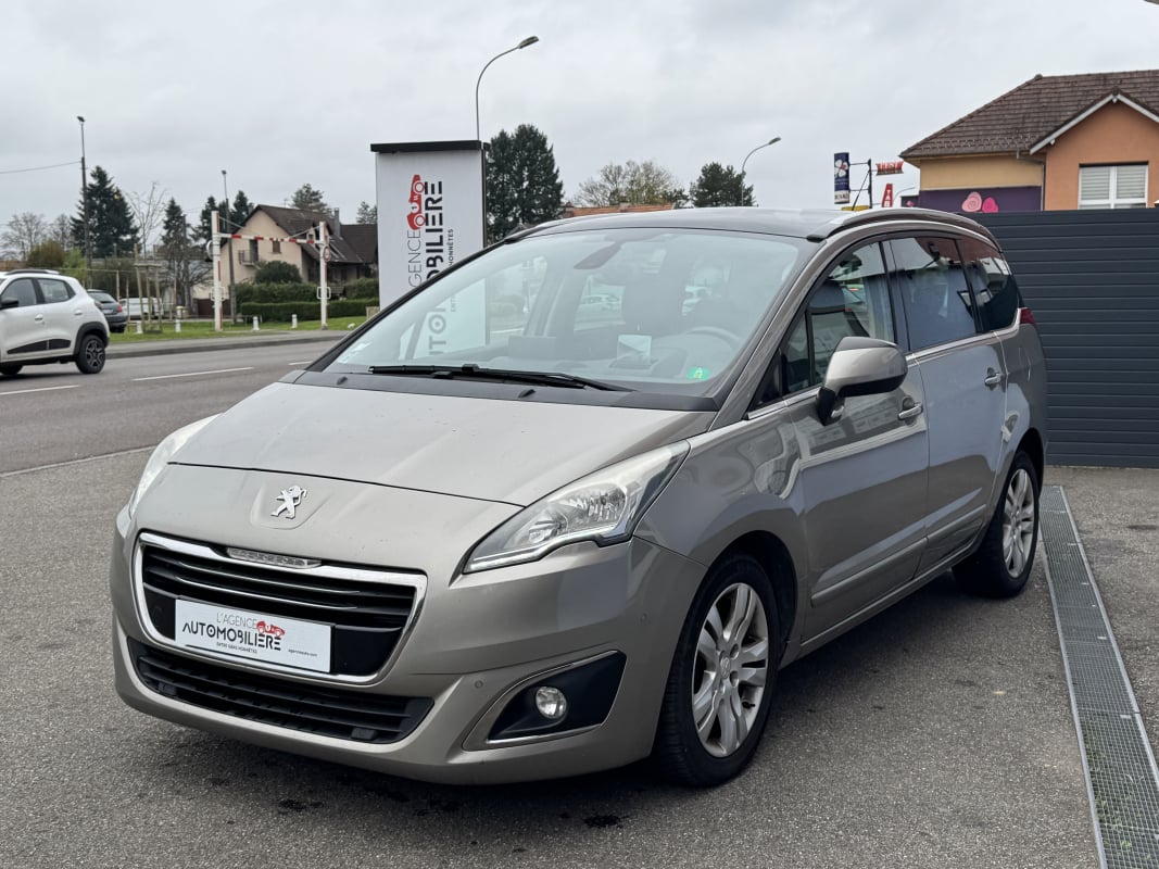 Peugeot 5008 1.6 HDi 115ch Allure 1ère main — 1