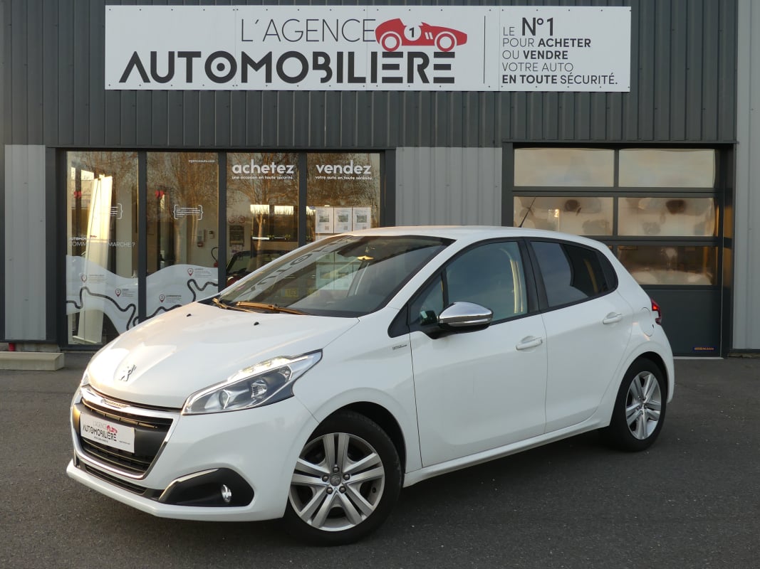 Peugeot 208 STYLE 82 CV — 1