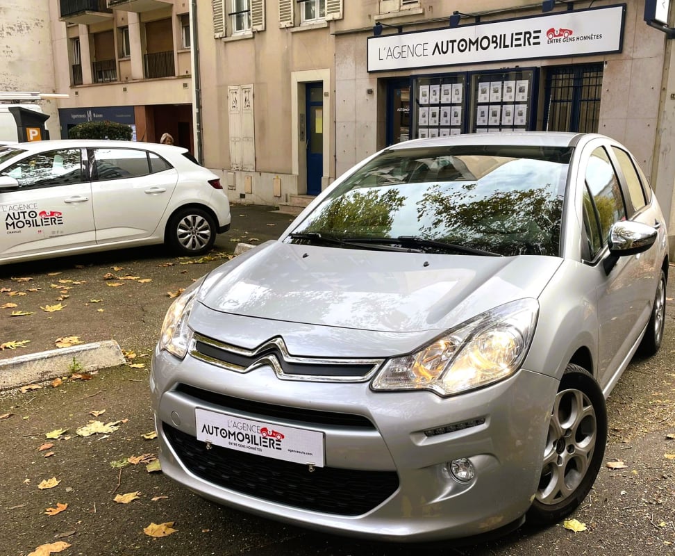 Citroen C3 1.2 110 PURETECH S&S FEEL EDITION 1ERE MAIN — 1