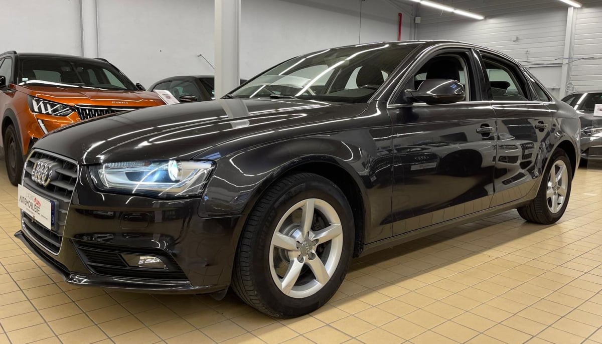 Audi A4 2.0 TDI 143 AMBIENTE — 1