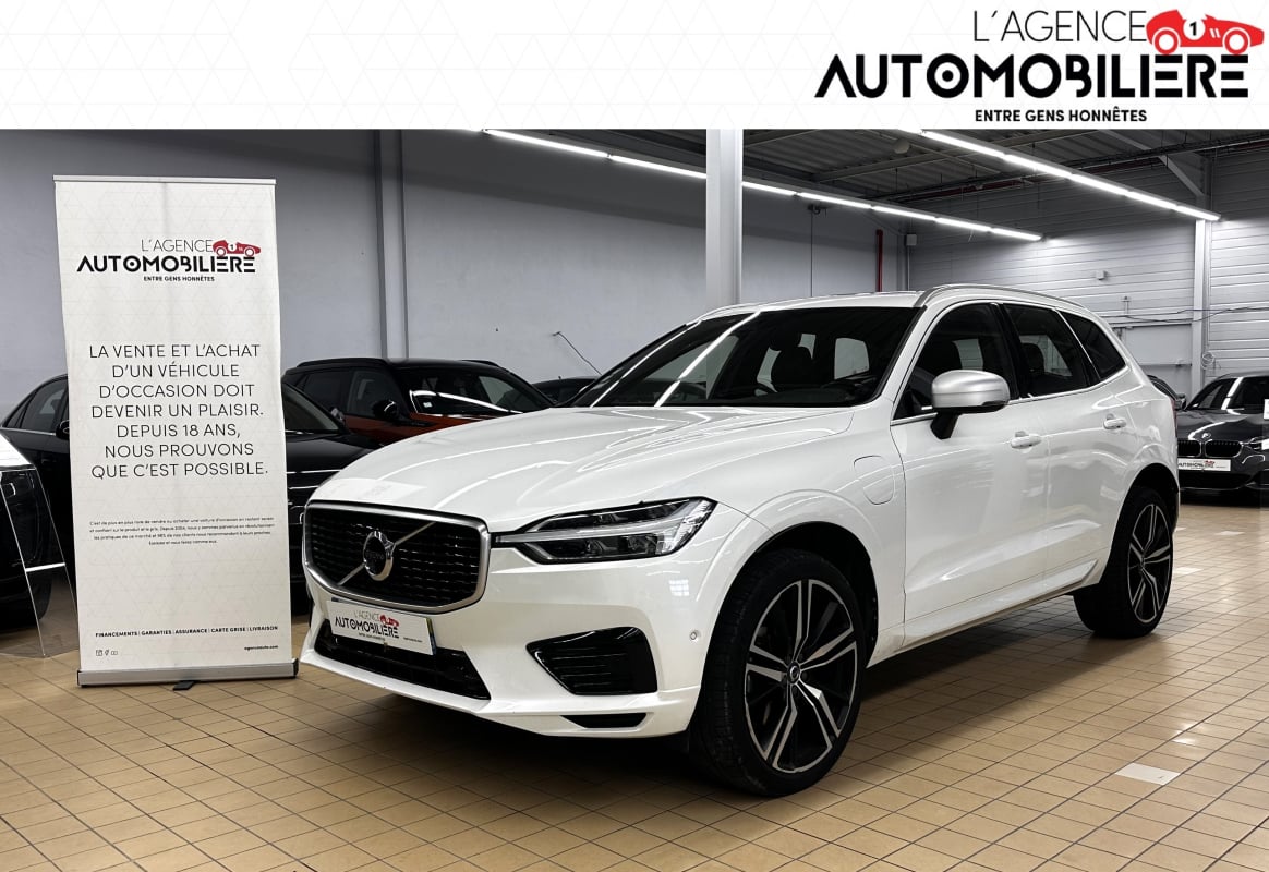 Volvo XC60 T8 TWIN ENGINE 320 R-DESIGN GEARTRONIC 8 — 1