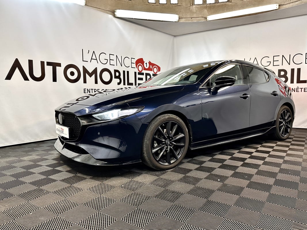 Mazda Mazda 3 2.0L SKYACTIV-X M Hybrid 180ch BVA6 Exclusive (Entretien Mazda, Kit Aero) — 1