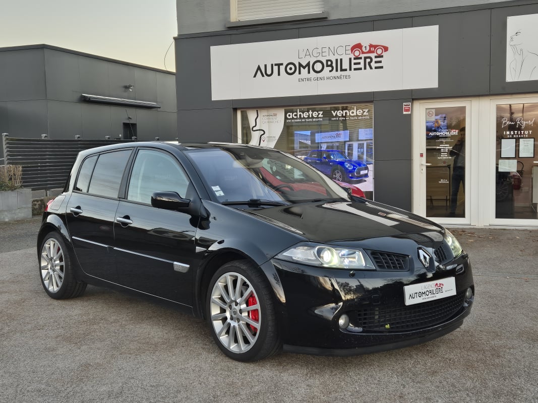 Renault Megane 2.0 T 225 ch Renault Sport RS - 5 Portes - — 1