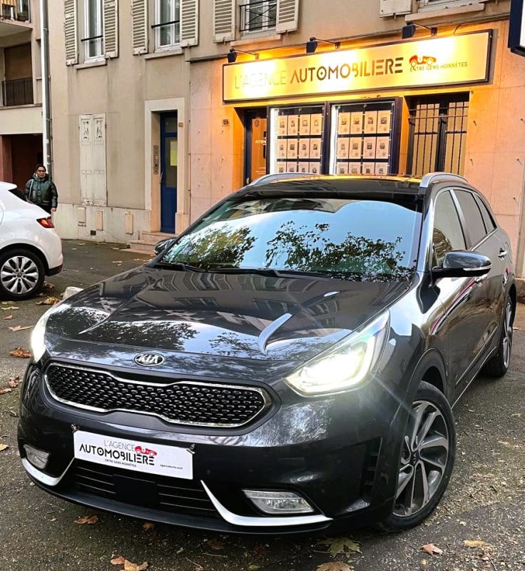 Kia Niro 1.6 GDI 141 ISG HYBRIDE PREMIUM DCT6 — 1
