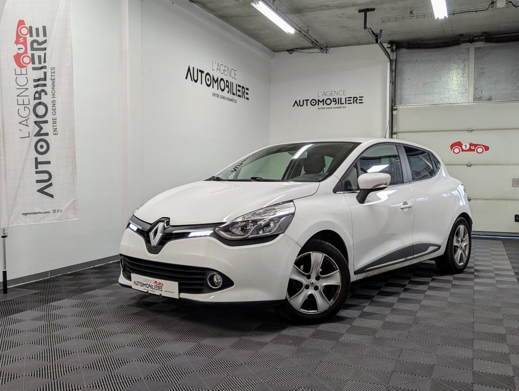 Renault Clio IV 0.9 TCE 90 ZEN ECO2 — 1