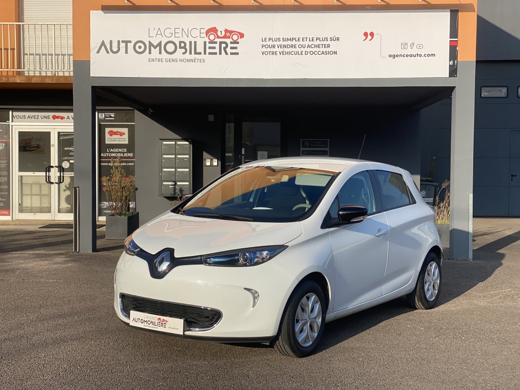Renault Zoe LIFE CHARGE RAPIDE R240 22 kWh 88 CV Entretien Complet Renault / CT Vierge — 1