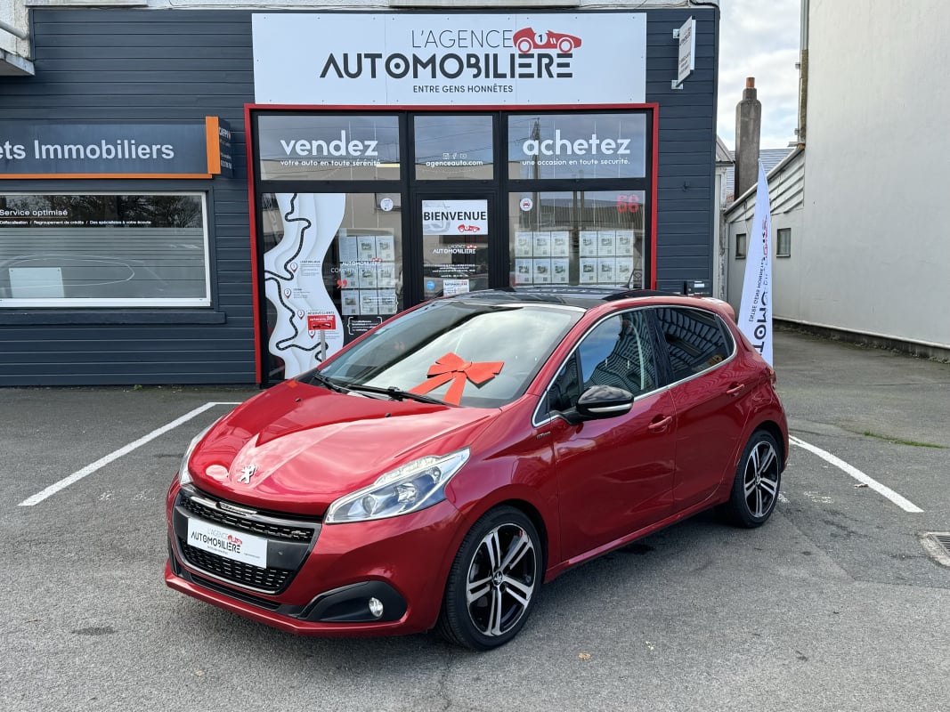 Peugeot 208 1.2 Essence 110Ch EAT6 Gt Line (Boite Auto) — 1