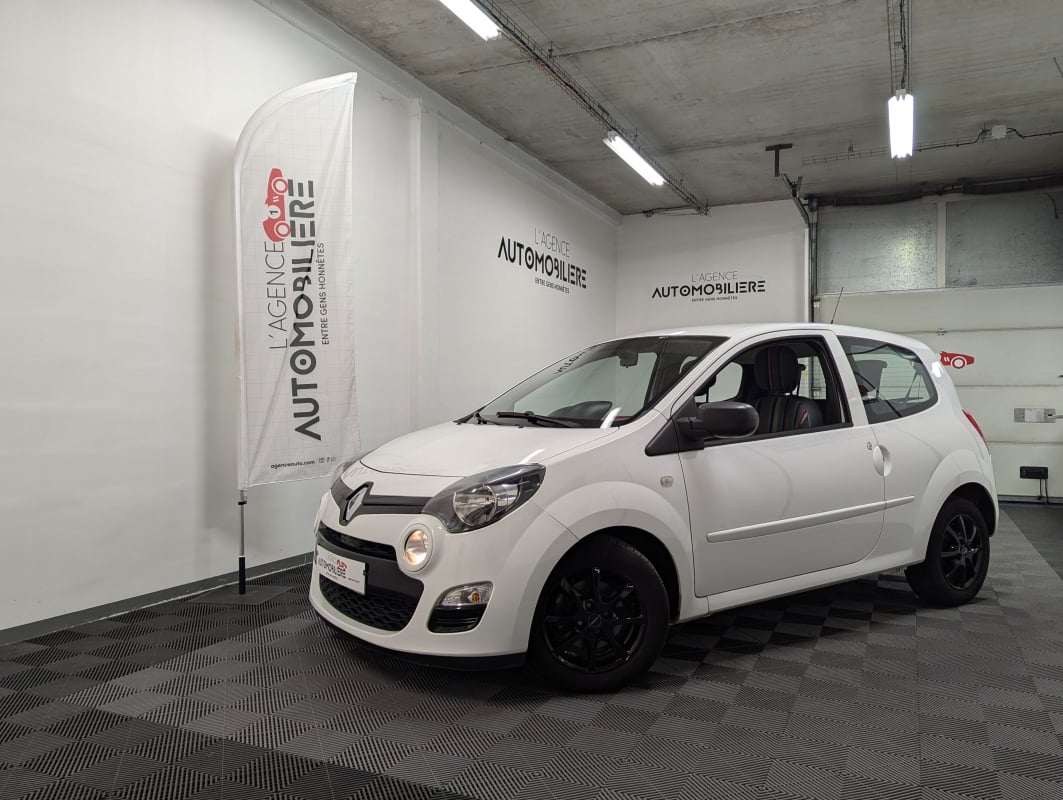 Renault Twingo II 1.2 16v 75ch — 1