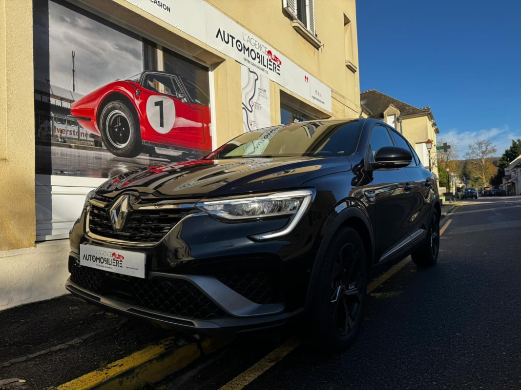 Renault Arkana E-TECH 145cv HYBRID RS LINE — 1