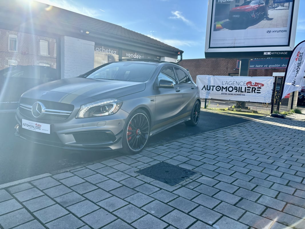 Mercedes-Benz Classe A III A45 AMG 4 MATIC PACK AERO ( TOIT OUVRANT ) — 1