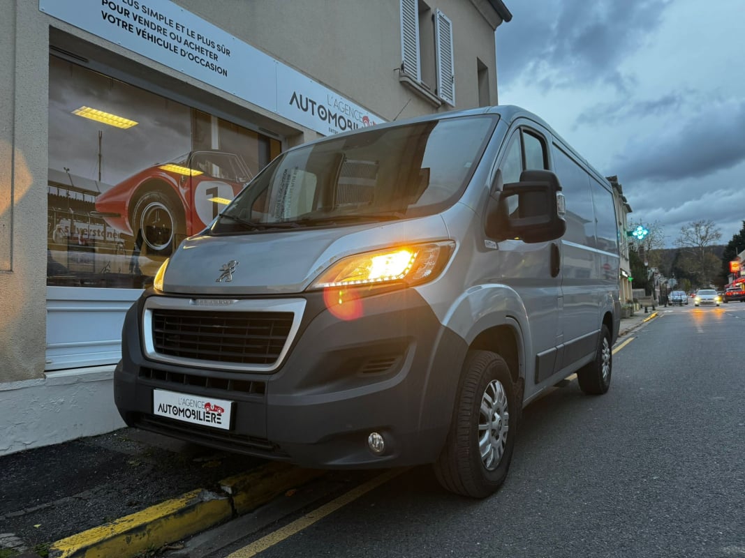 Peugeot Boxer II TOLE 330 L1H1 BLUEHDI 130 PREMIUM PACK — 1