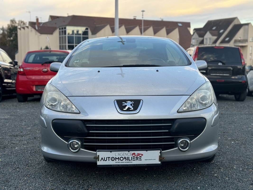 Peugeot 307 CC 2.0 i 140 — 2