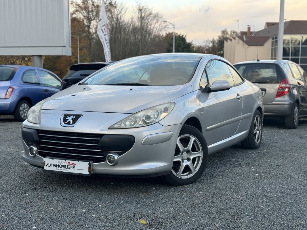 Peugeot 307 CC 2.0 i 140