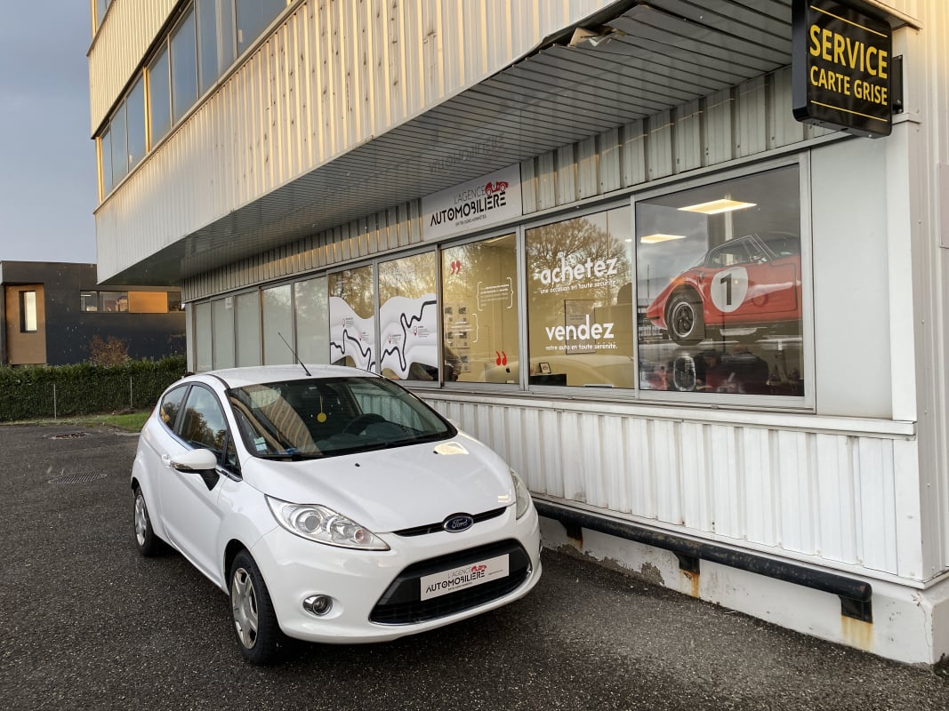 Ford Fiesta VI 3 portes 1.25 i 16V 82 CV - GARANTIE 12 MOIS — 1