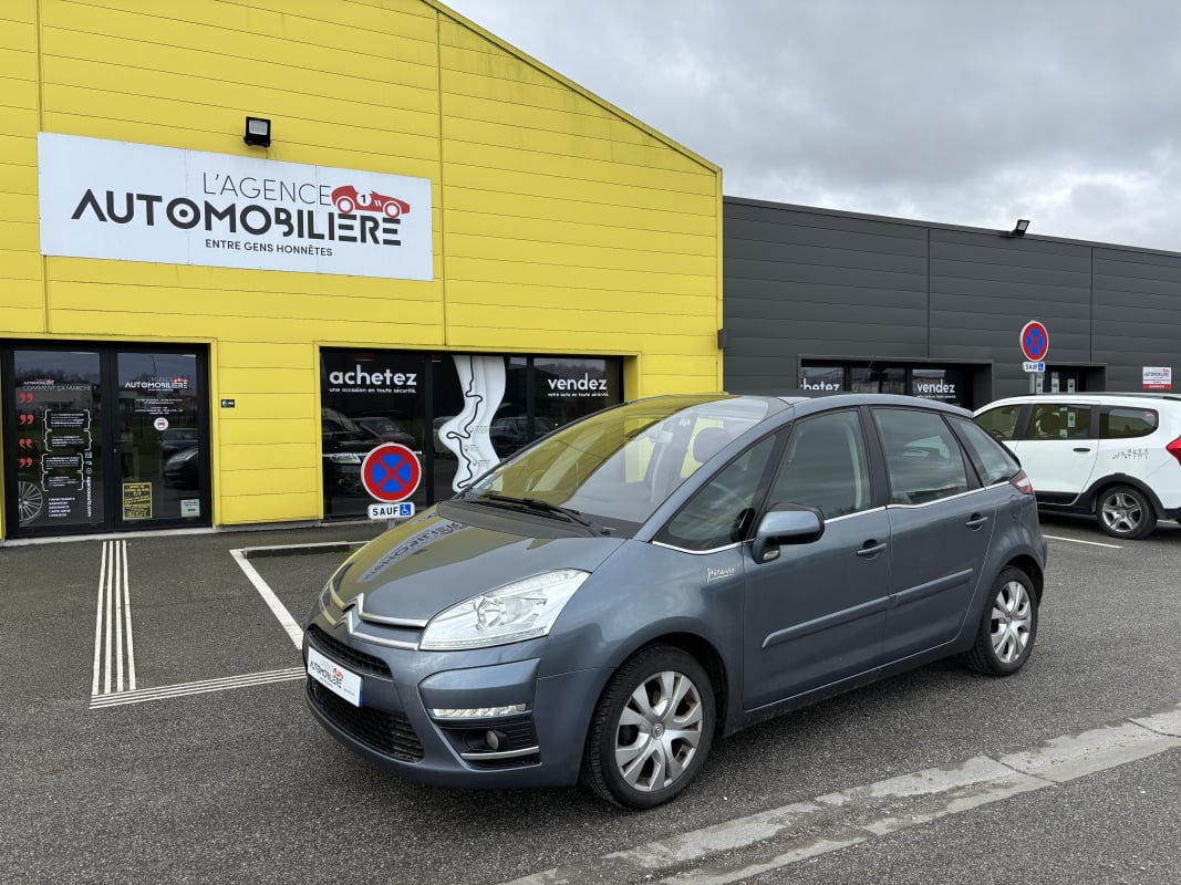 Citroen C4 Picasso 1L6 HDI Confort — 1