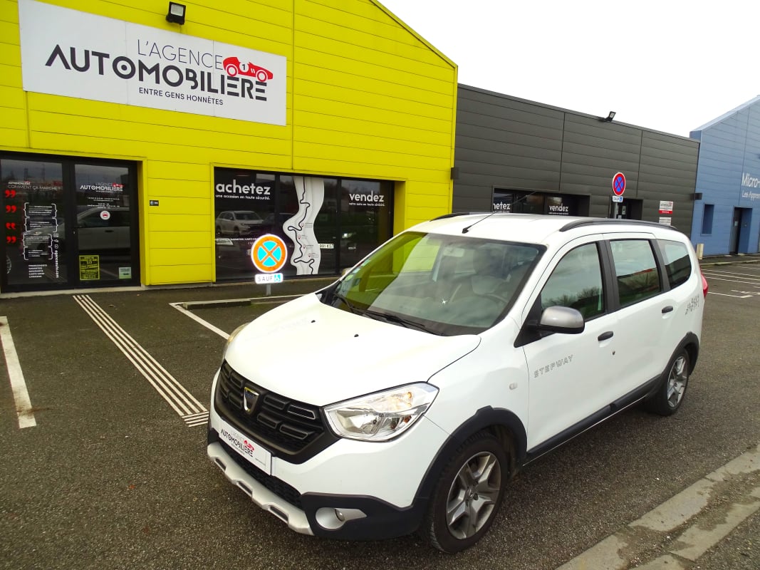 Dacia Lodgy STEPWAY 1.5 BLUEDCI 115 ch — 1