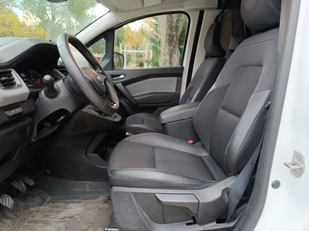Renault Kangoo Grand Confort "sésame ouvre toi" DCI 95 TVA récupérable — 39