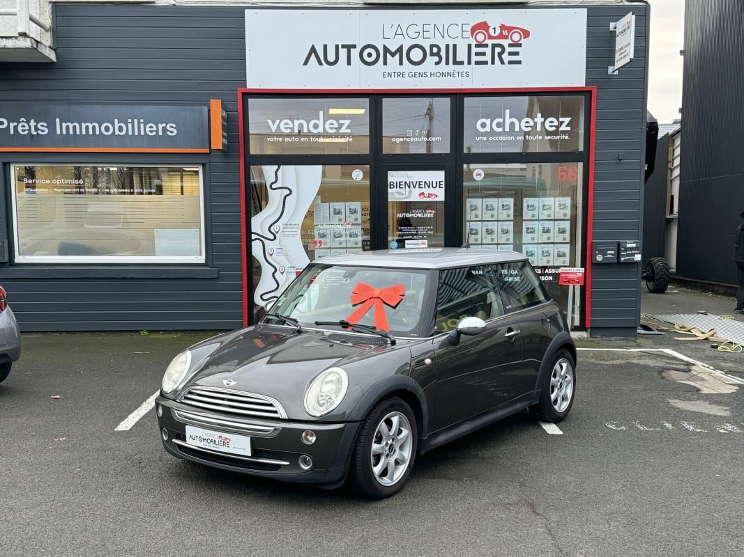 Mini One R50 Cooper 1.6i 115cv BVM5 Park Line — 1