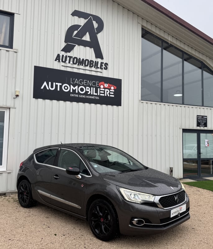 Citroen DS4 DS4 1.6 Blue HDi Boîte auto - 120 cv PERFORMANCE LINE — 1