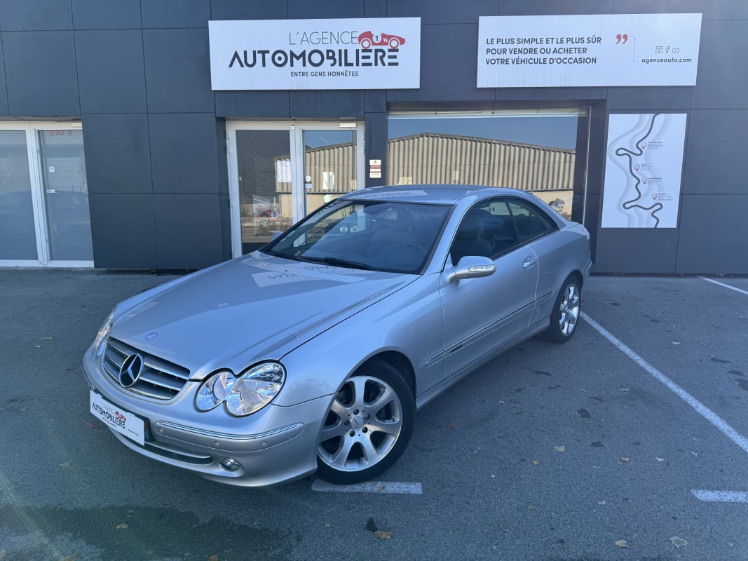 Mercedes-Benz CLK 320 3.2 i V6 218 cv Boîte auto Elegance — 1