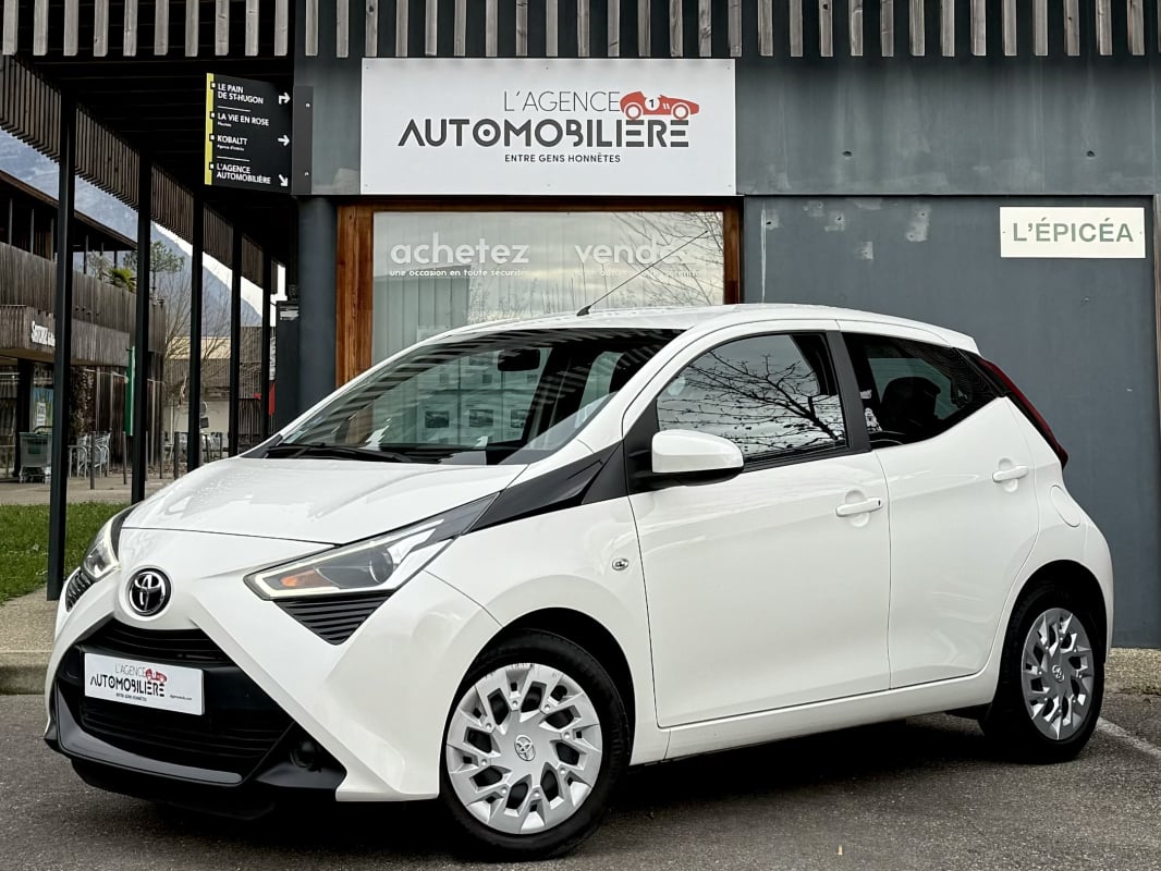 Toyota Aygo 1.0 VVT-i 72ch X Play 5p - Caméra — 1