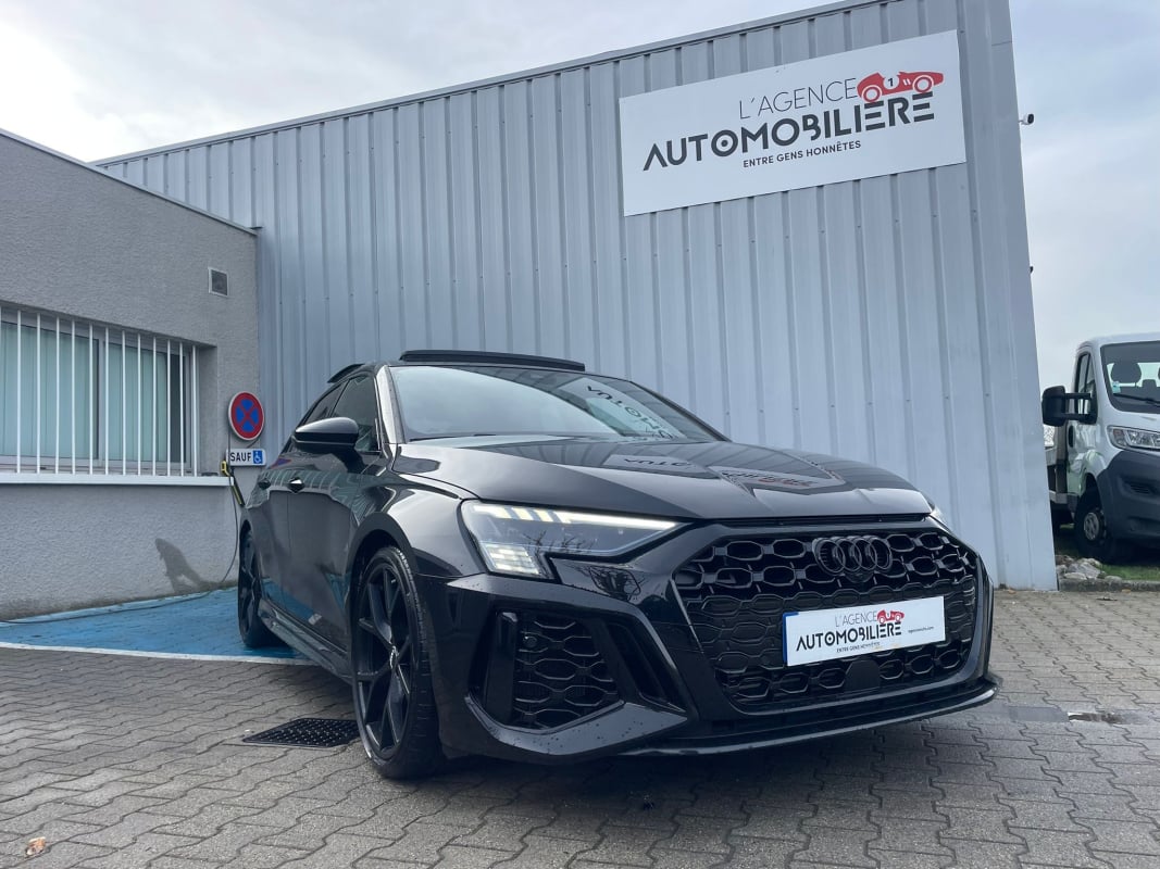 Audi RS3 sportback 2.5 TFSI 400CV — 1