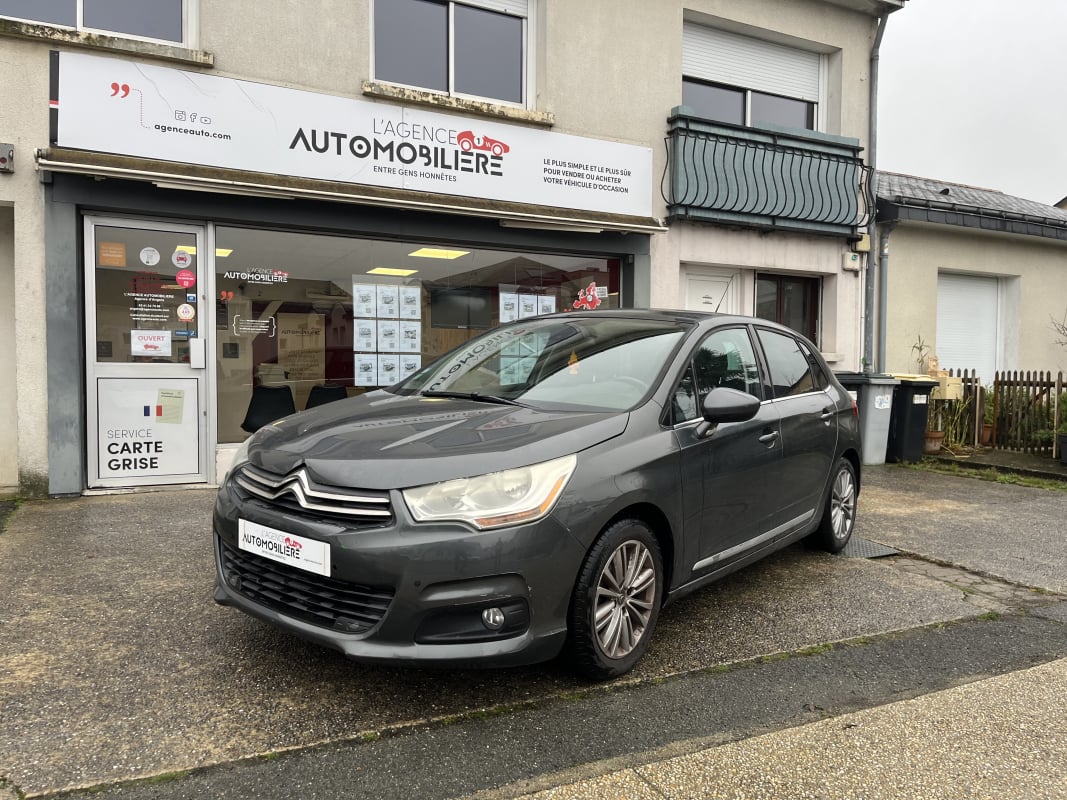 Citroen C4 1.6 HDI 110cv Millenium - Toit panoramique - Distribution faite — 1