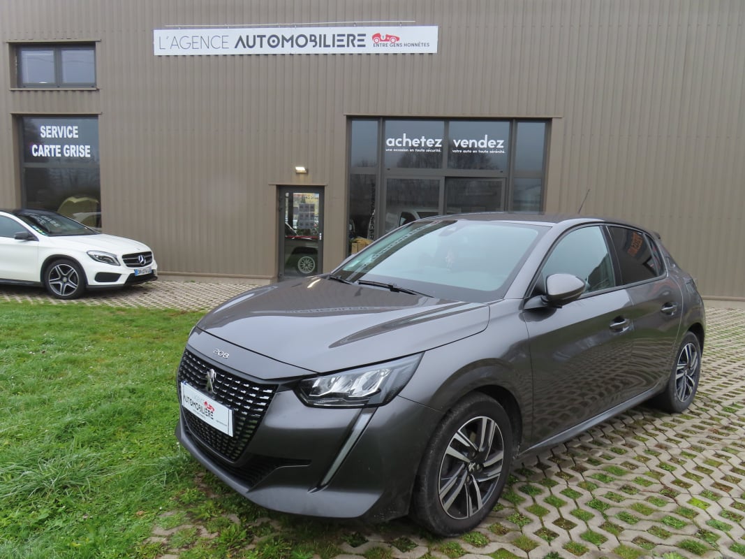 Peugeot 208 1.2 12V Allure 100Cv — 1