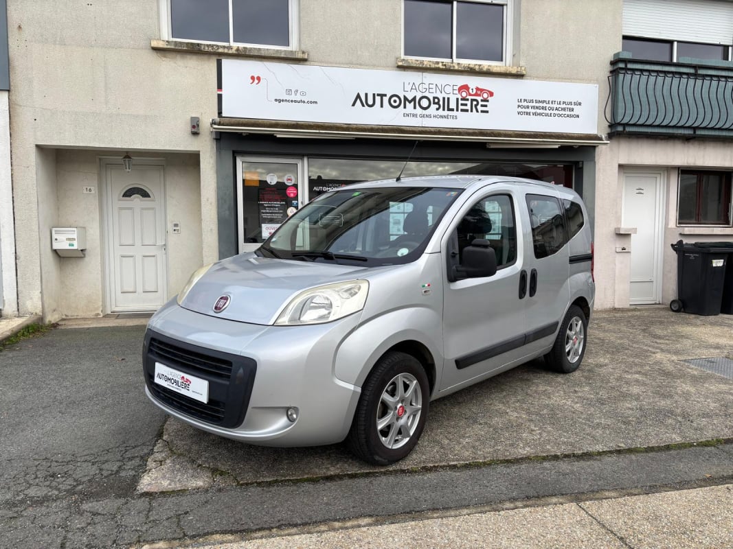 Fiat Fiorino 1.3 MJTD 75 cv Italia - 5 pl - 1ère Main — 1